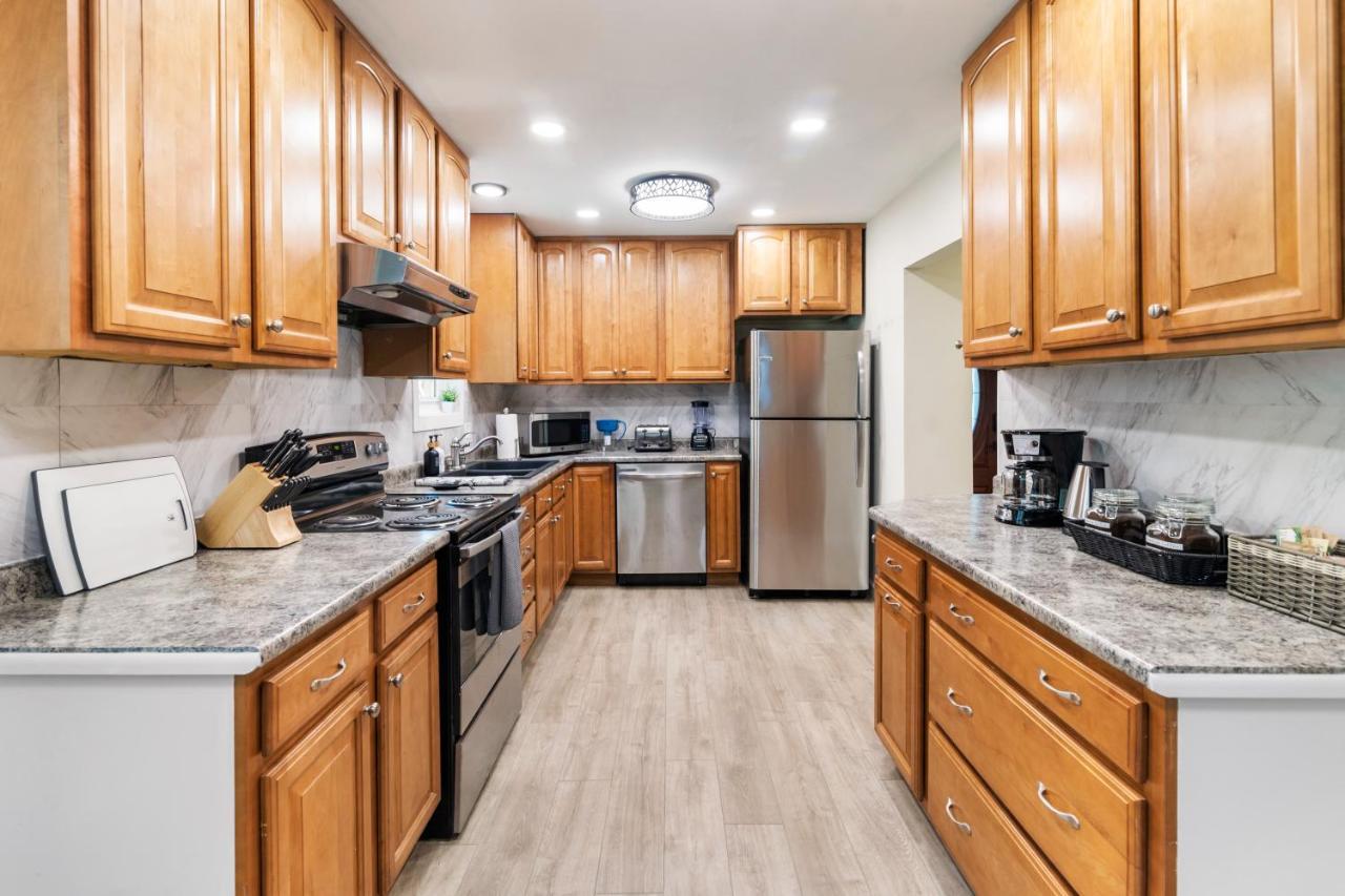 Fantastic Retreat 5Min From Village With Media Room, Ac And Sauna! Stowe Exterior photo